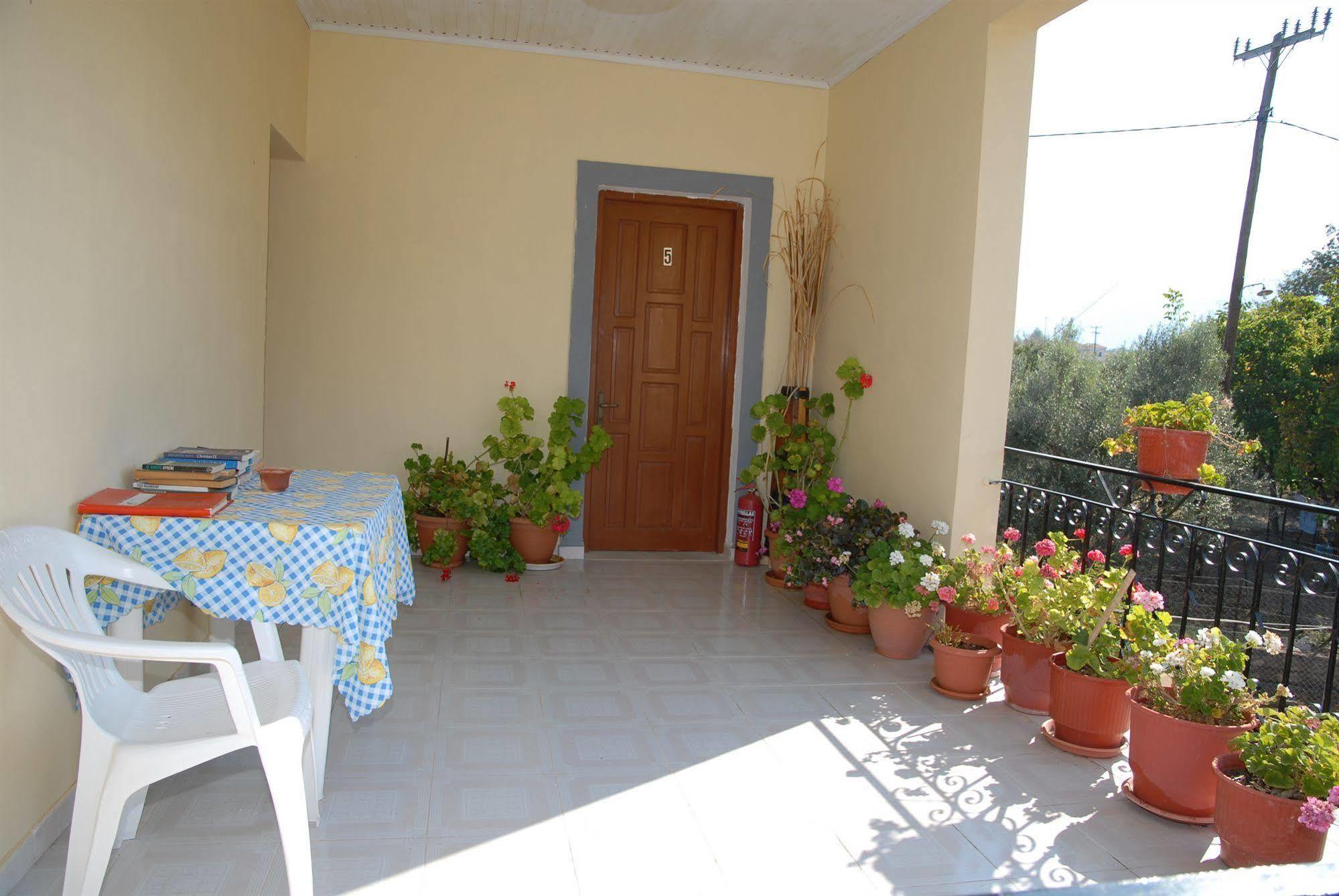 Vassilis Studios Anaxos Exterior foto